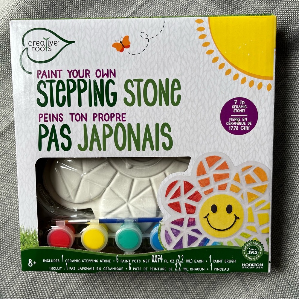 Creative Roots Paint Your Own 7 Inch Smiley Daisy Stepping Stone Kids Craft Kit